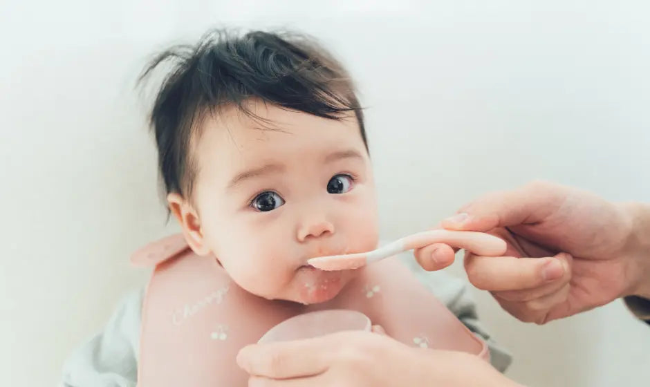 離乳食はいつから？始める前の準備と進め方【初期（5～6ヶ月）完全ガイド】